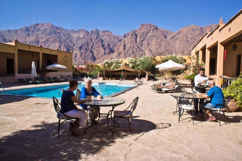 Отель Click Excursions Tafraoute Taddart Экстерьер фото