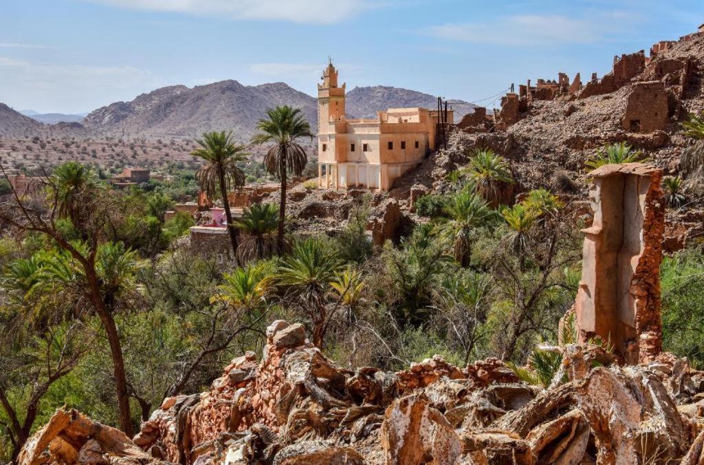 Отель Click Excursions Tafraoute Taddart Экстерьер фото